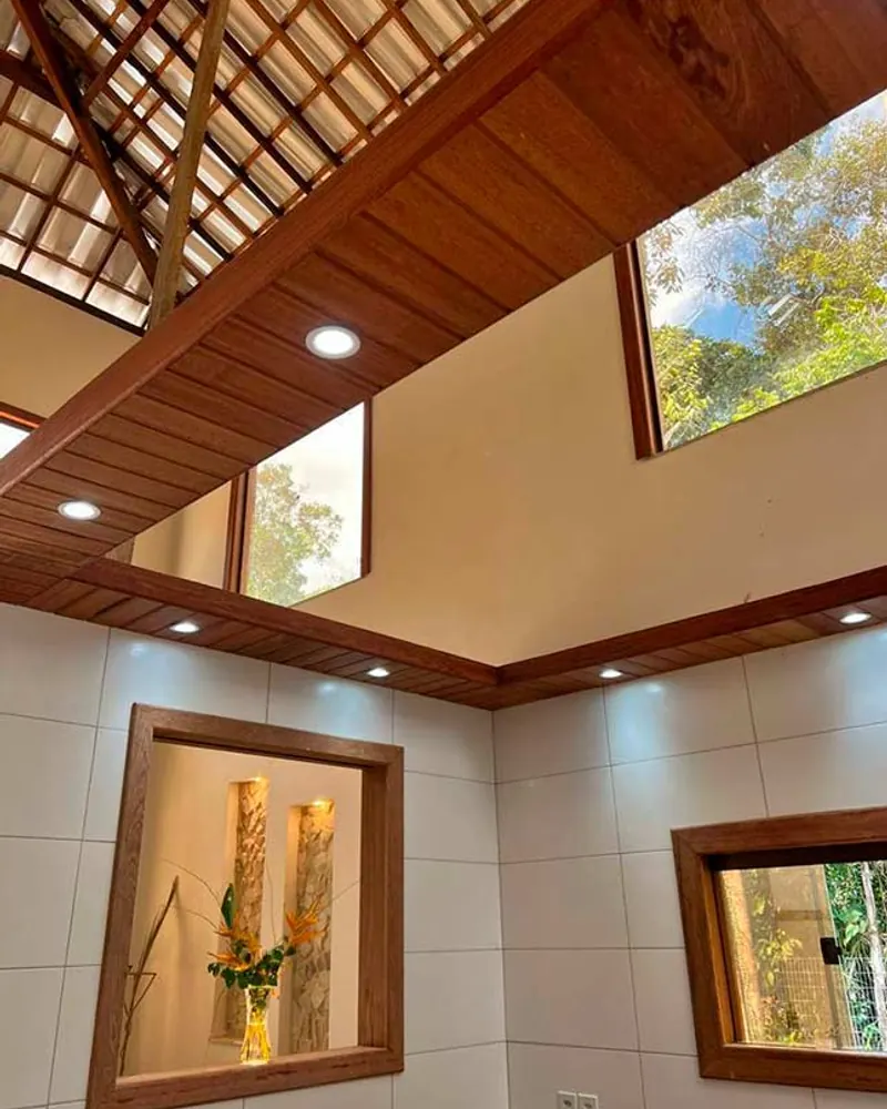 Madeira e luz natural na arquitetura da Casa Verde
